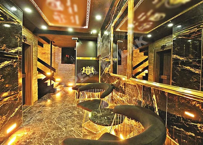 Black House 公寓式酒店 2*