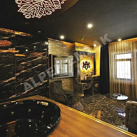Black House 2*