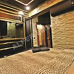 Апарт-отель Black House 2*
