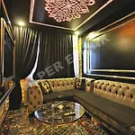 Апарт-отель Black House 2*