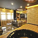 Апарт-отель Black House 2*