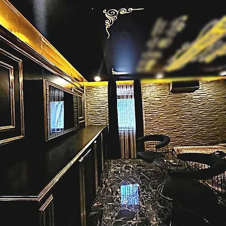 Black House 2* Ankara